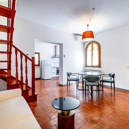 Yd Easy Apartman